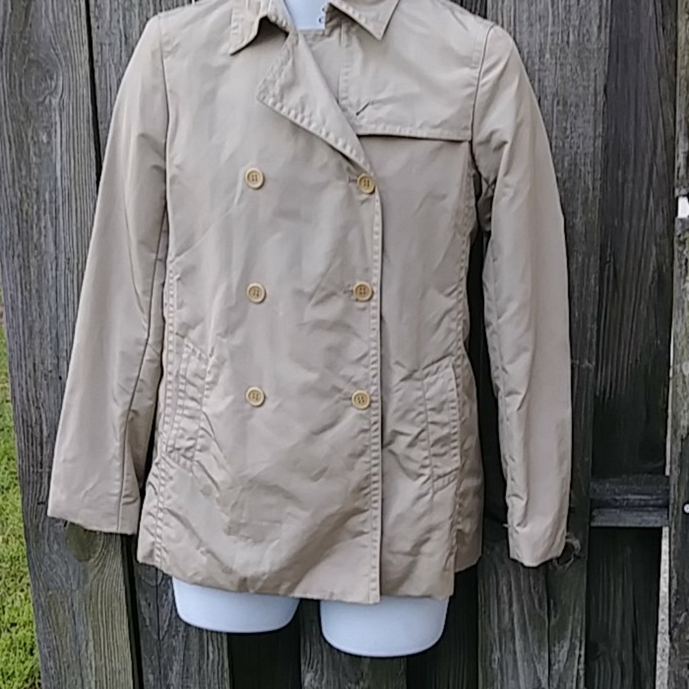 Theory Camel Double Breasted Fitted Trench, Small